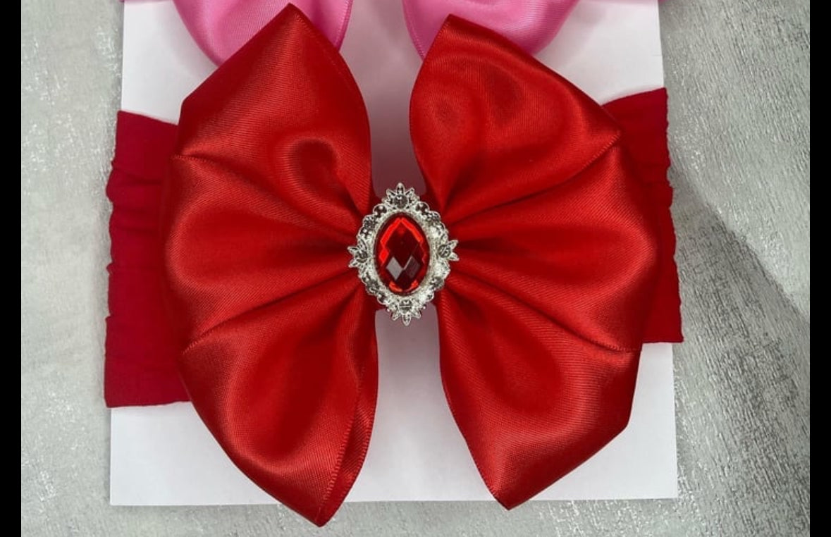 Triple bow
