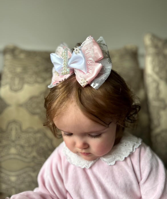 Deluxe birthday bow