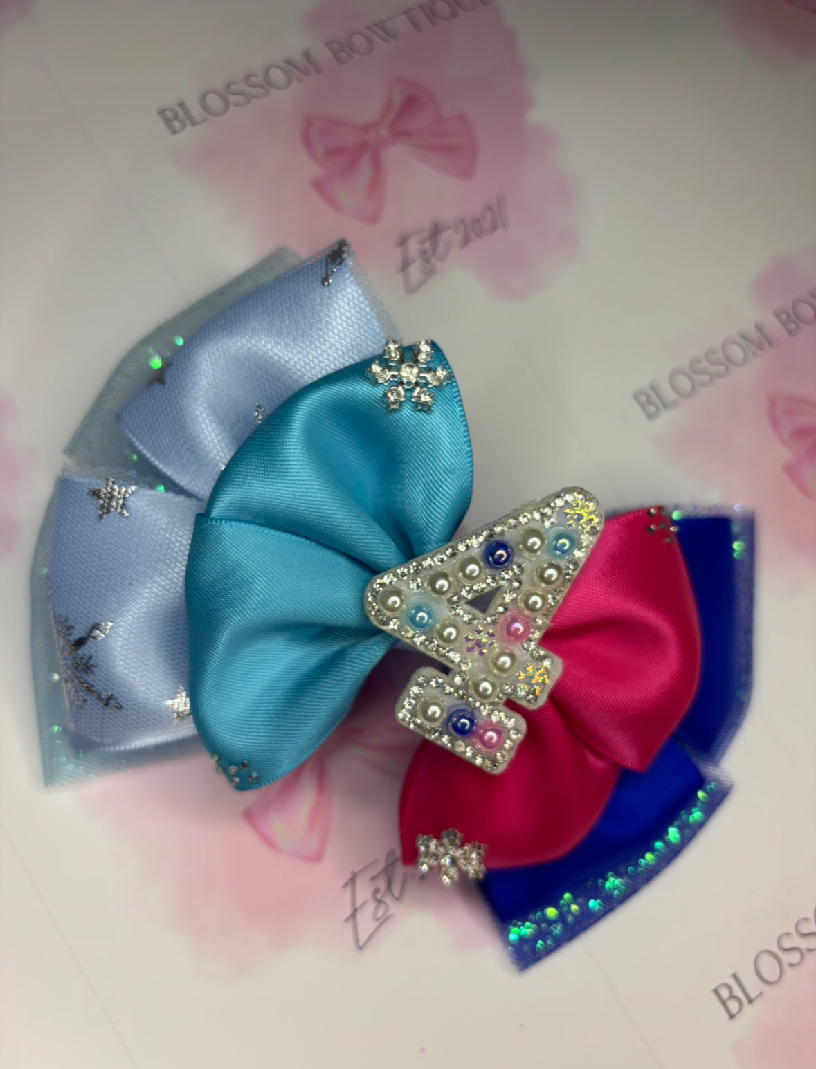 Deluxe birthday bow