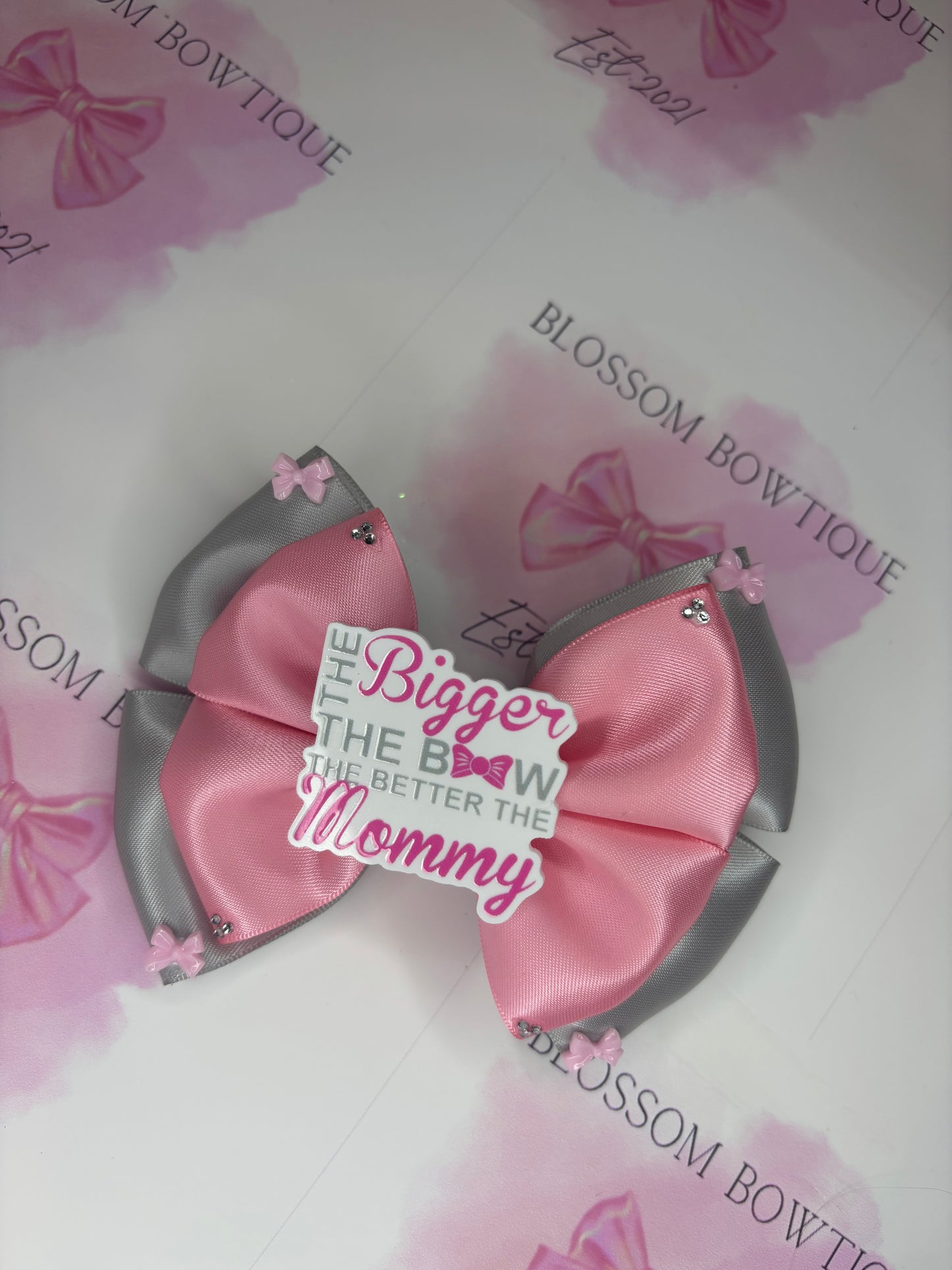 The bigger the bow💕