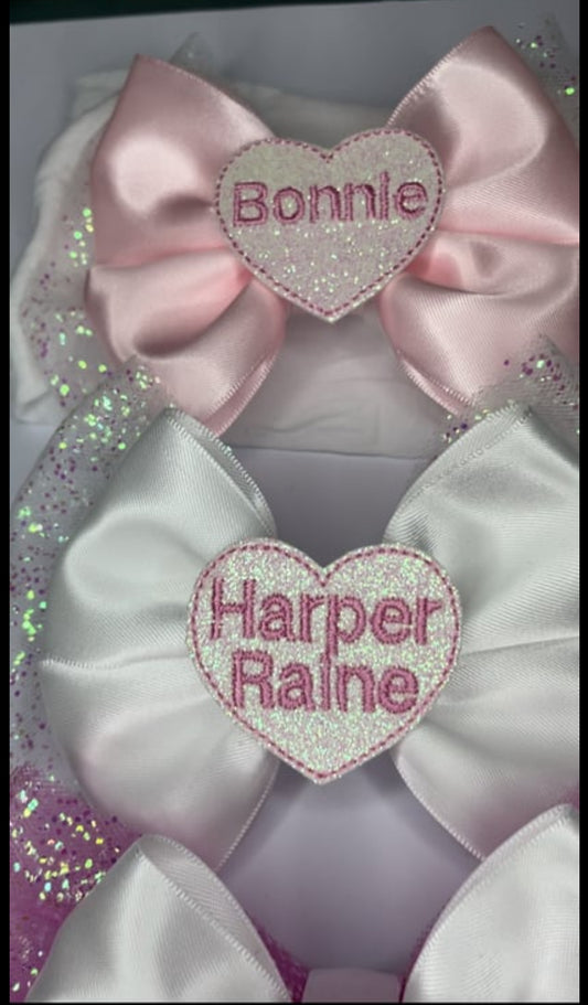 Personalised name heart bow