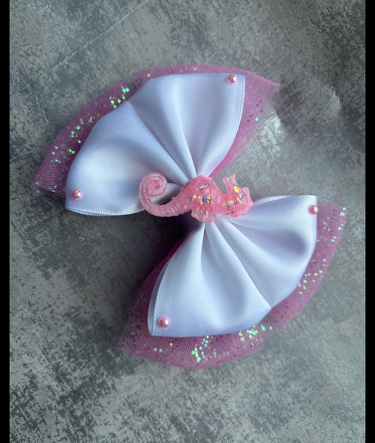 The Cari Flo Bow
