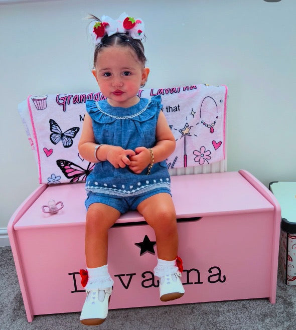Strawberry sparkles bow